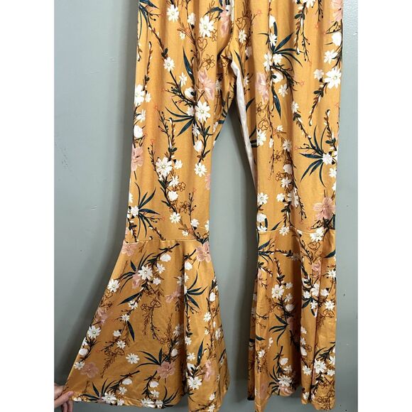 Marie Nicole Clothing Yellow Floral Flared Pants Women's Size Small - Picture 4 of 4